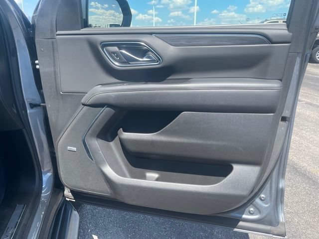 Used 2021 GMC Yukon SLT AWD/4WD image 13