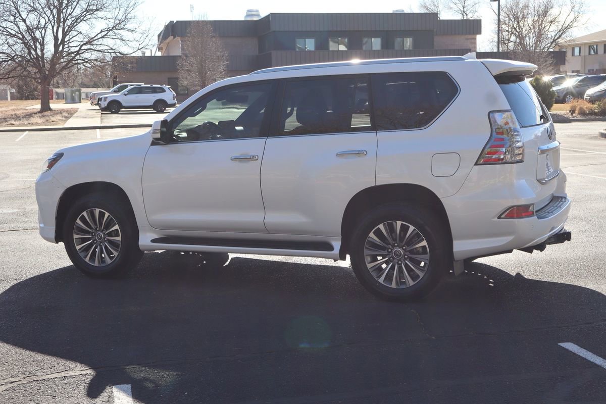 Used 2022 Lexus GX 460 Luxury w/ Off Road Package image 8