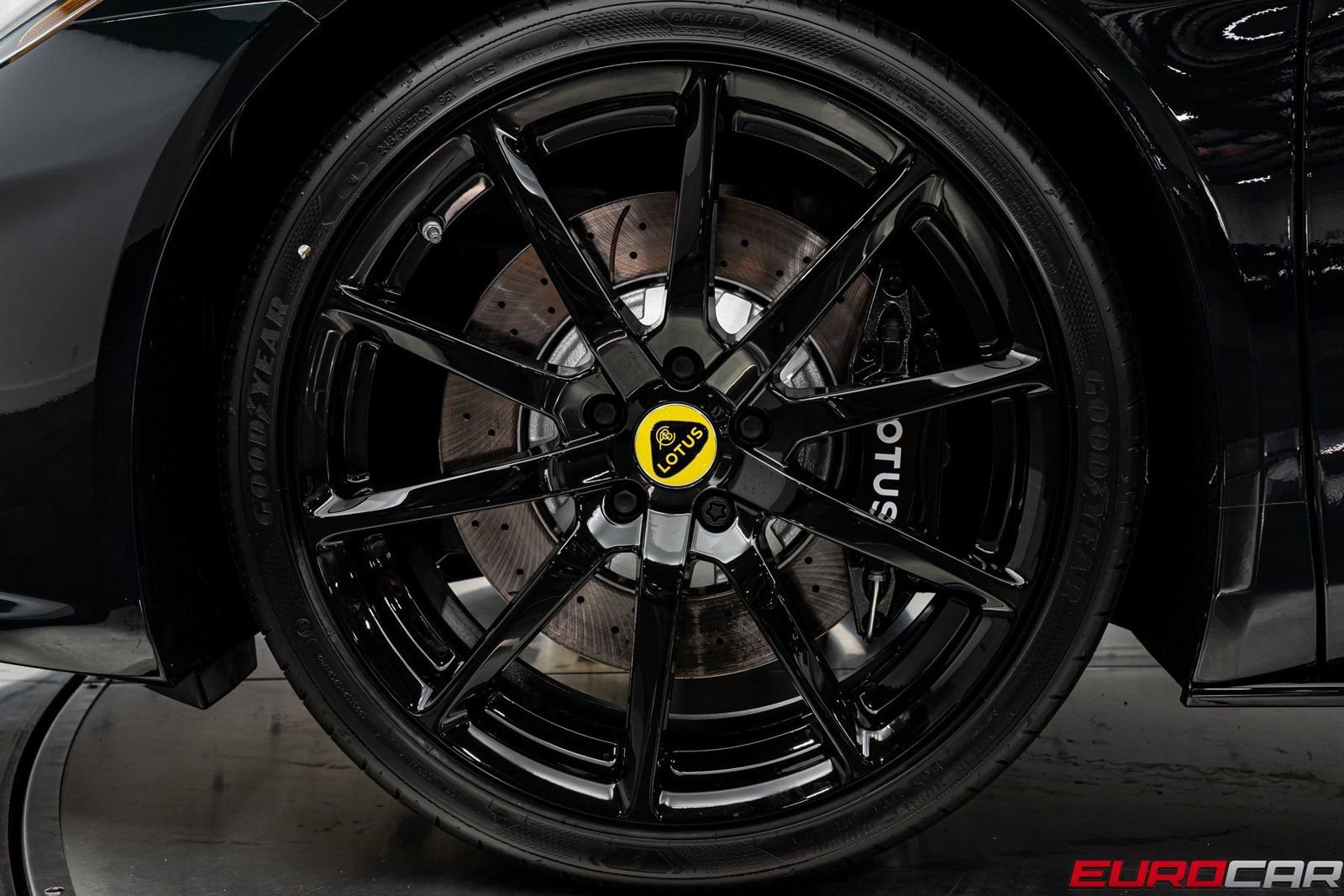 New 2025 Lotus Emira image 21