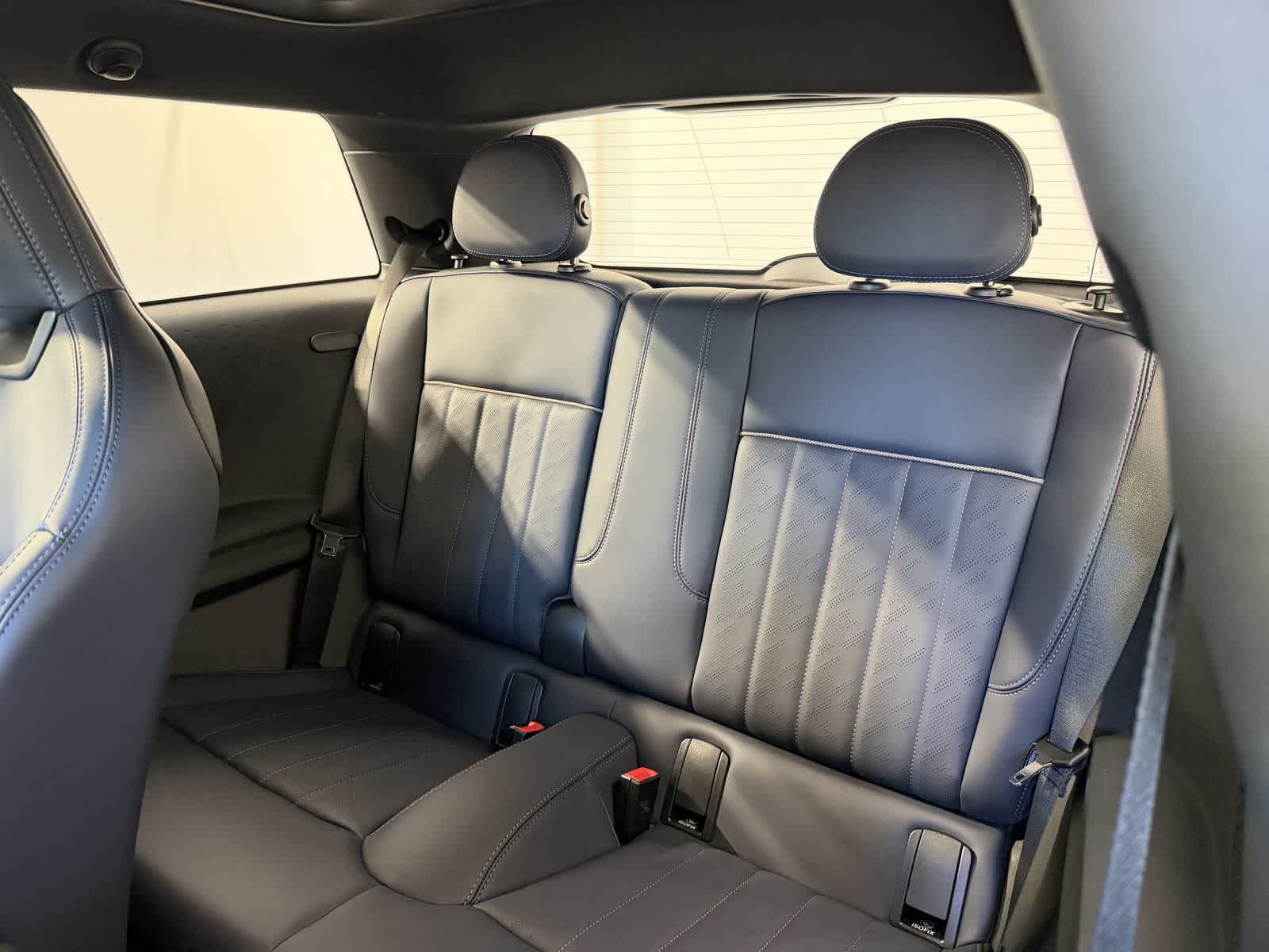 New 2027 MINI Cooper 2-Door Hardtop FWD image 11