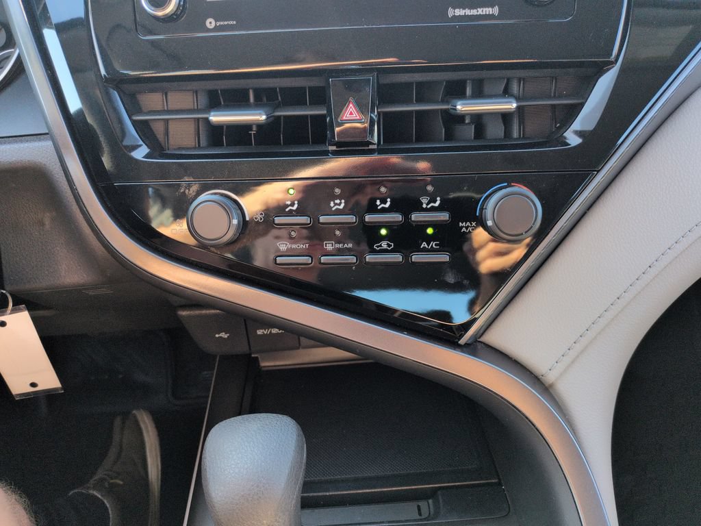 Used 2021 Toyota Camry LE AWD/4WD image 18
