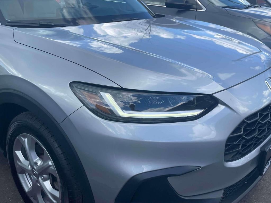 Certified 2023 Honda HR-V LX image 7