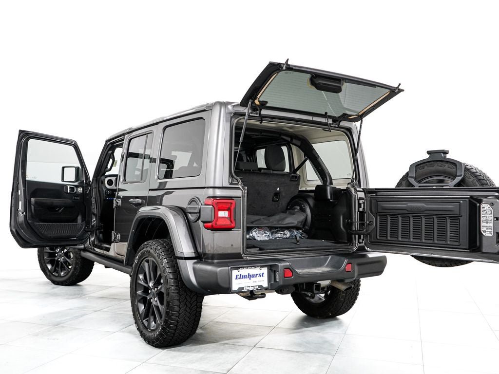 Used 2025 Jeep Wrangler Unlimited Sahara AWD/4WD image 12
