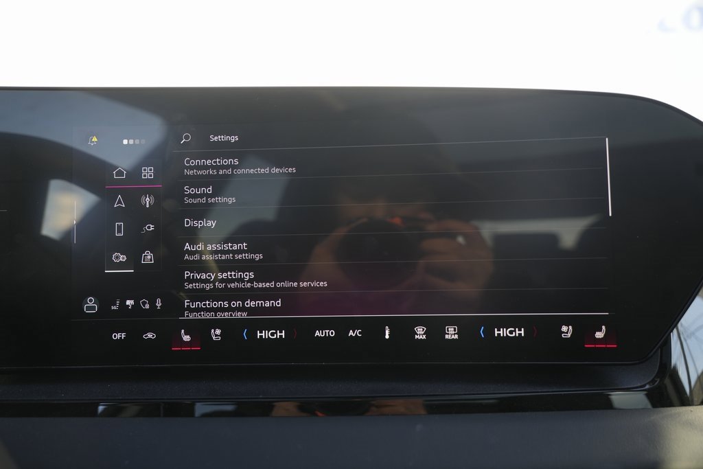 Used 2025 Audi Q6 e-tron Premium Plus w/ Premium Plus image 63