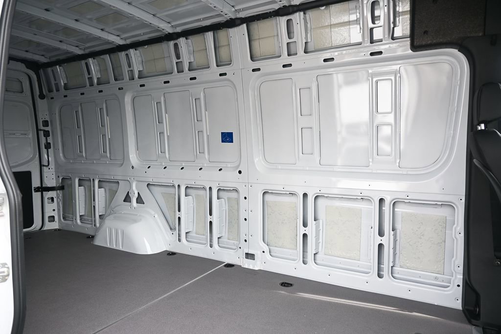 Used 2025 Mercedes-Benz Sprinter 2500 image 22