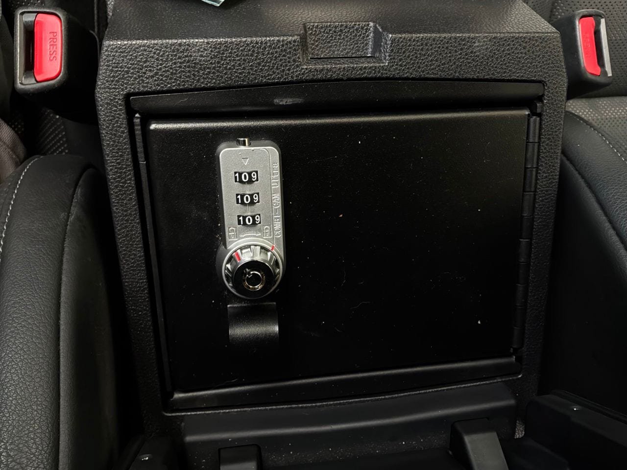 Used 2026 Toyota Tacoma TRD Sport w/ TRD Sport Premium Package RWD image 33
