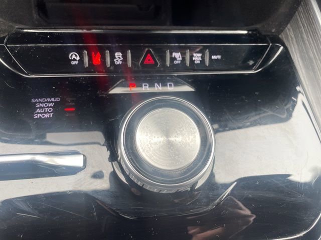 Used 2023 Jeep Wagoneer L Series II image 30