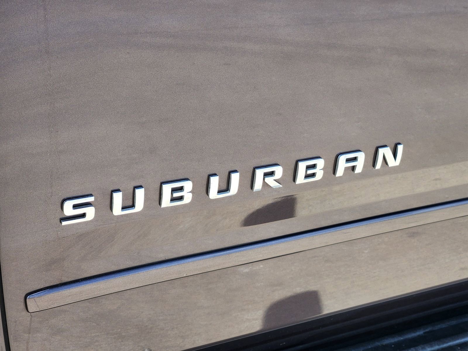 Used 2015 Chevrolet Suburban LTZ AWD/4WD image 13