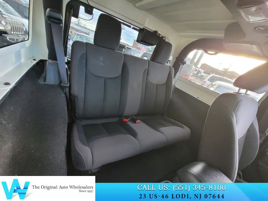 Used 2017 Jeep Wrangler Sport image 14