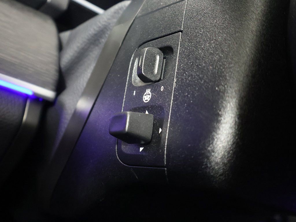 Used 2022 Mercedes-Benz GLS 450 4MATIC w/ AMG Line Exterior image 46