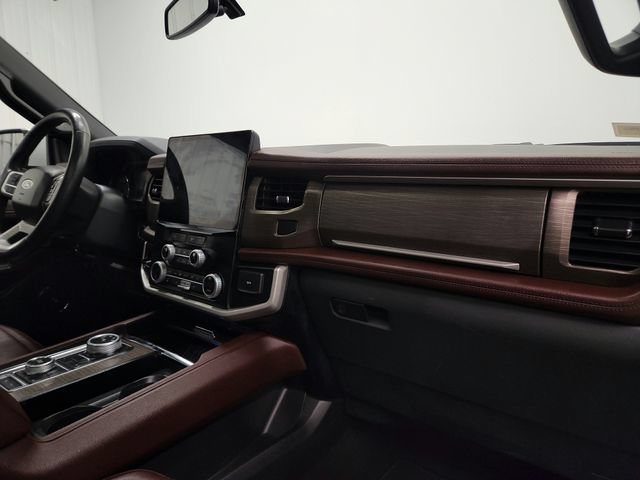 Used 2024 Ford Expedition Limited AWD/4WD image 37