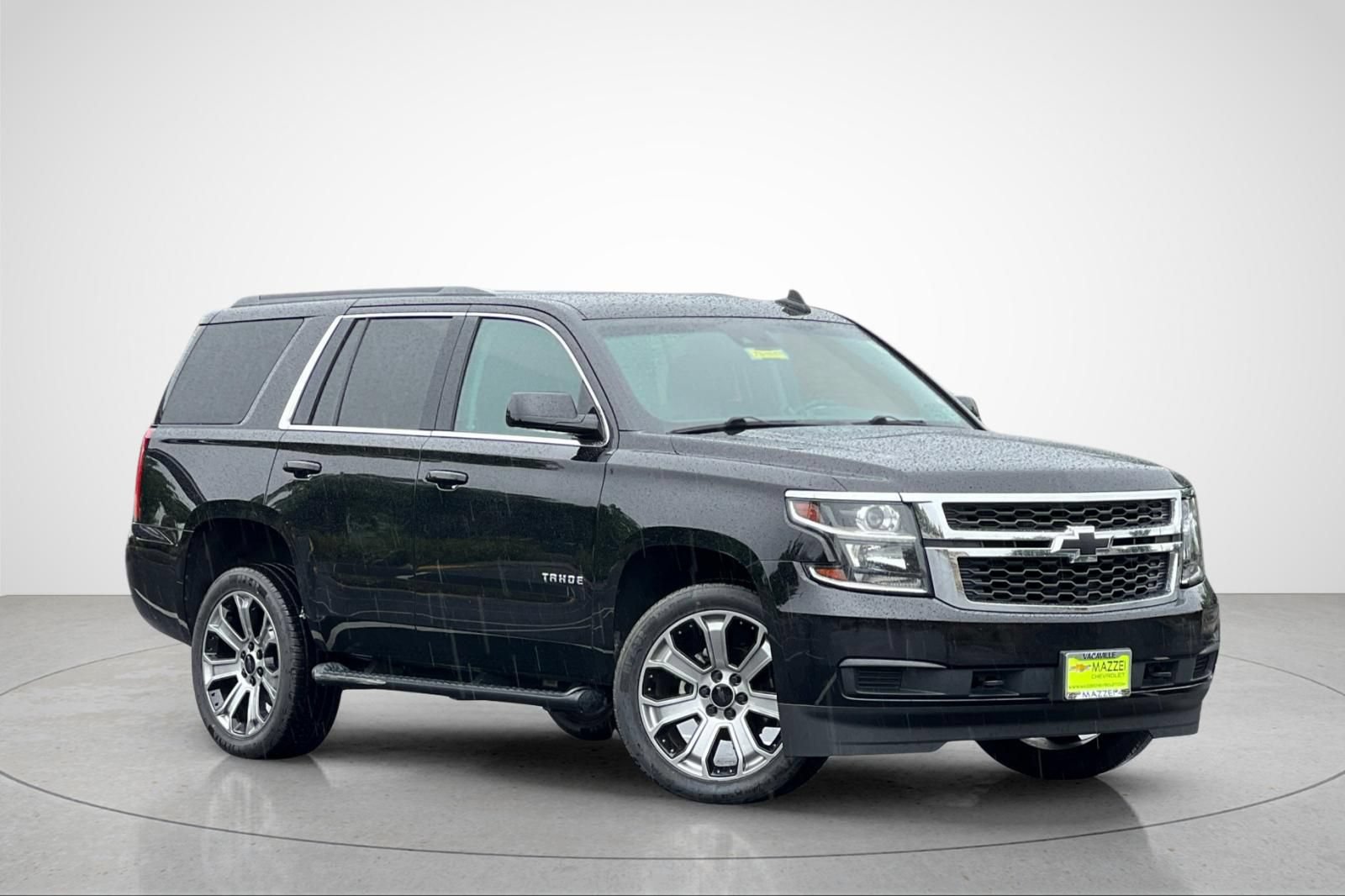 Used 2019 Chevrolet Tahoe LS w/ Enhanced Driver Alert Package AWD/4WD image 2