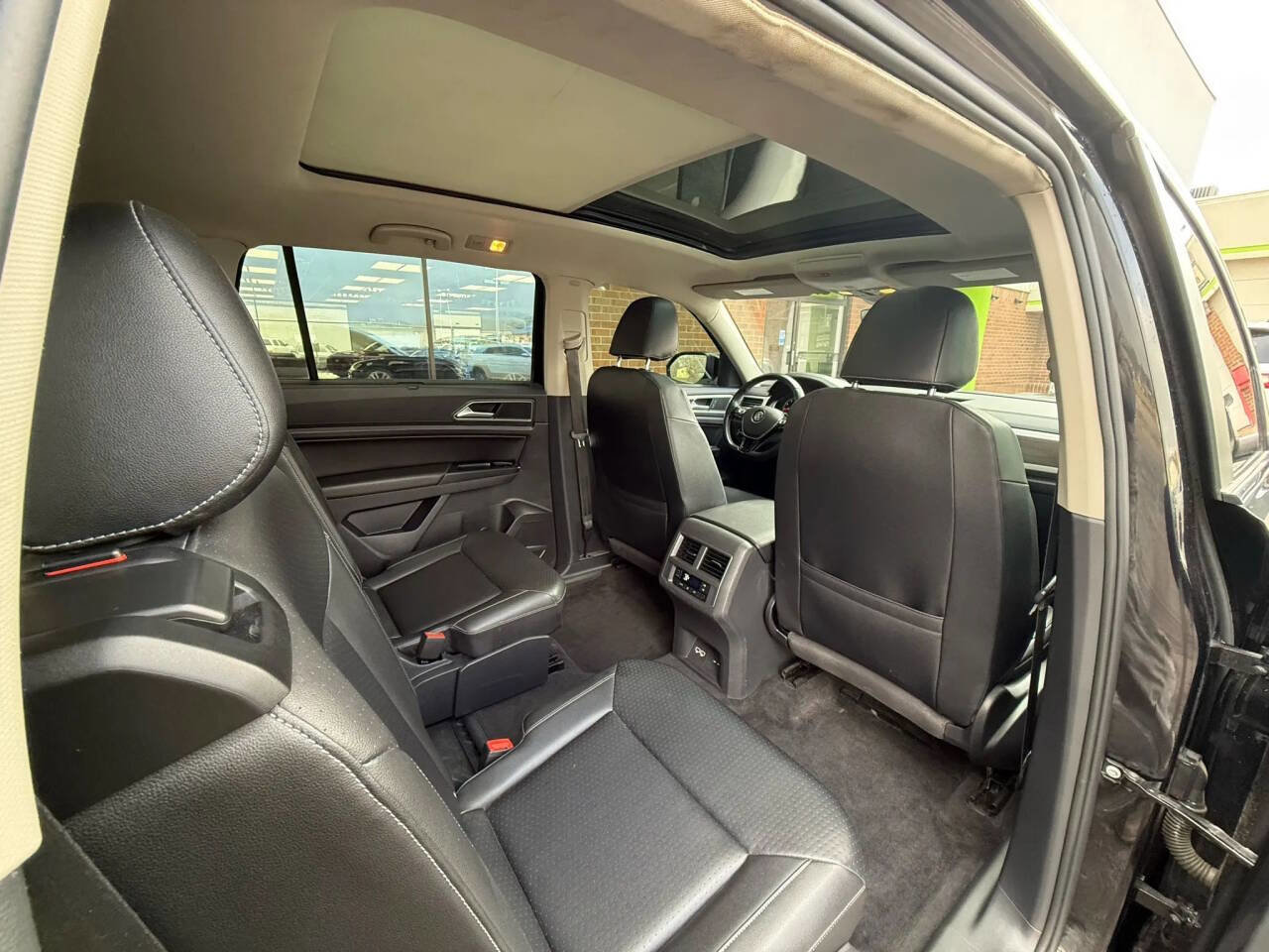 Used 2018 Volkswagen Atlas SEL AWD/4WD image 22