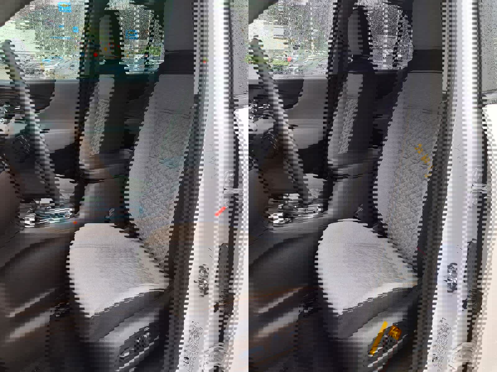 Used 2024 Chevrolet Equinox LS image 10