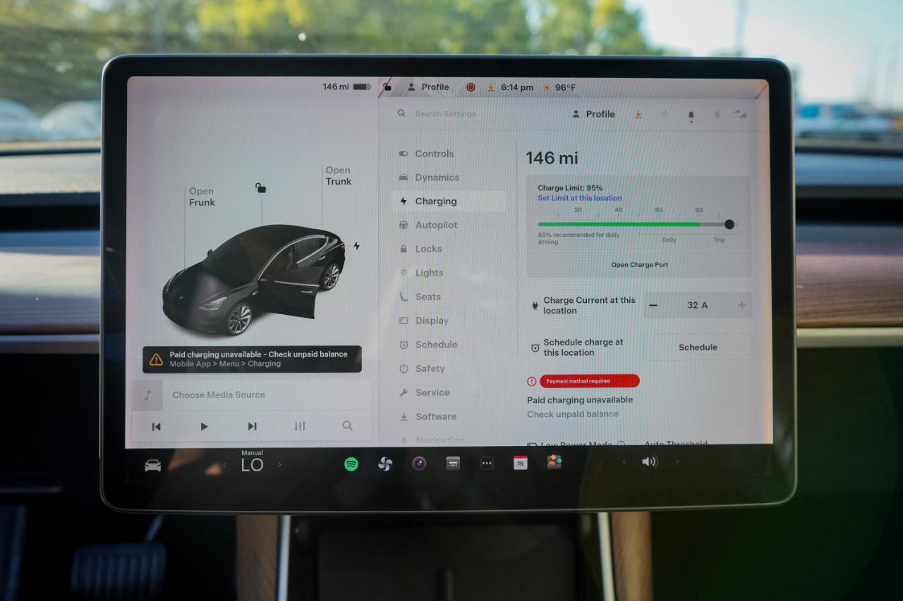 Used 2019 Tesla Model 3 Mid Range image 14