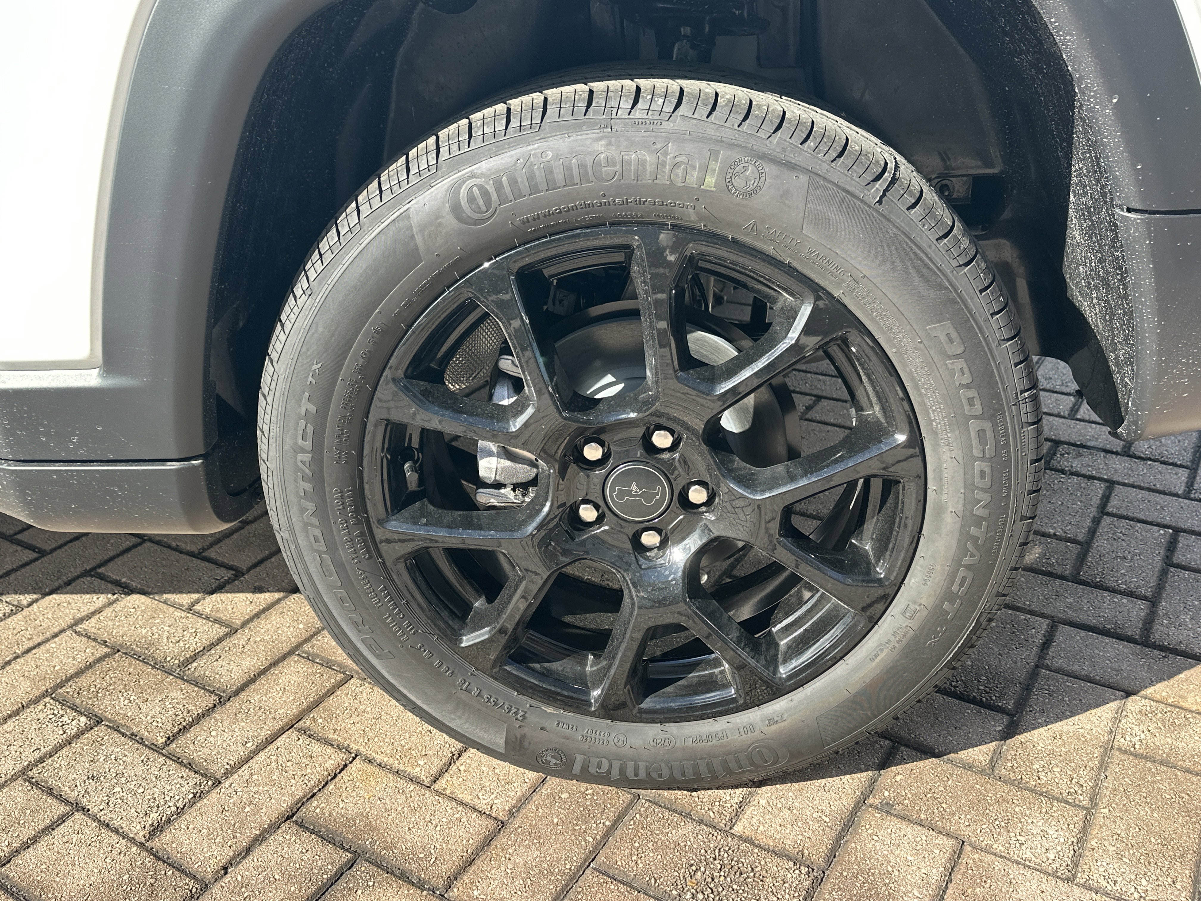 New 2026 Jeep Compass Latitude image 11