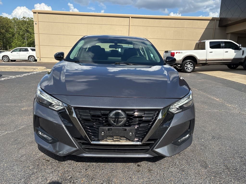 Used 2022 Nissan Sentra SR w/ Trunk Package image 2
