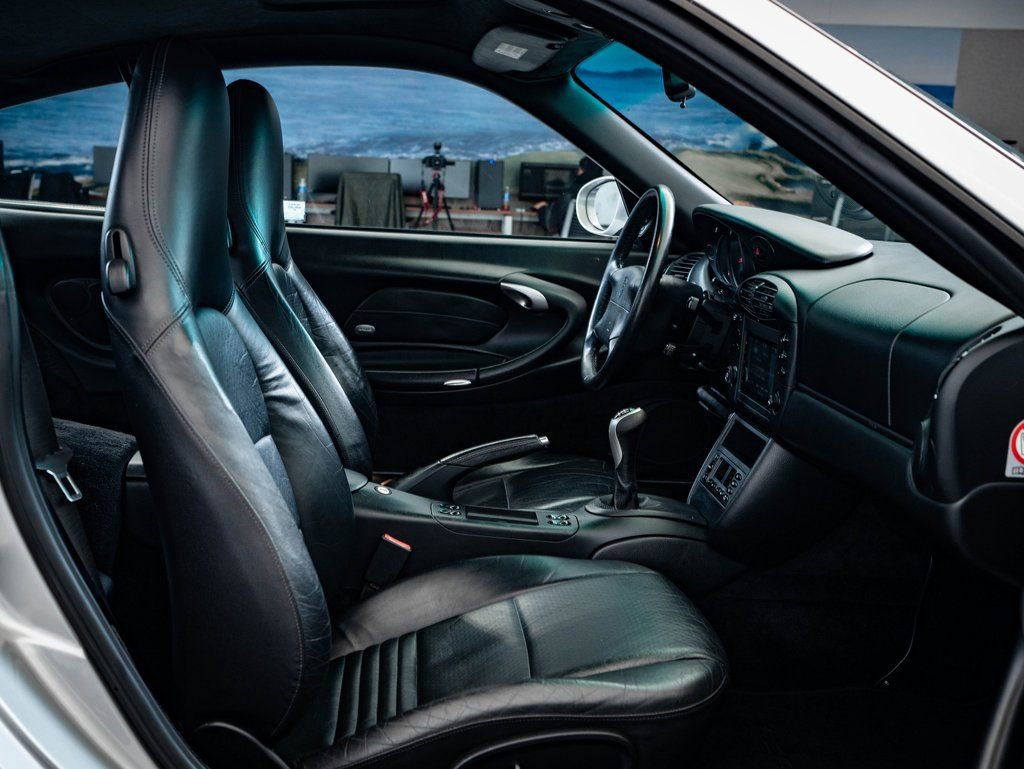 Used 2000 Porsche 911 Carrera image 28