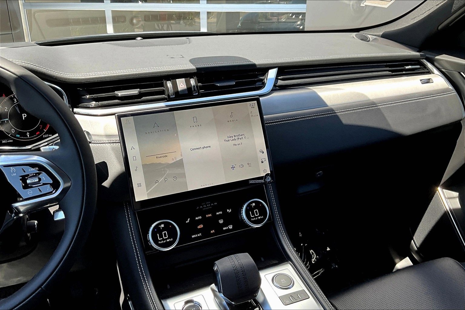 New 2026 Jaguar F-PACE R-Dynamic S image 7