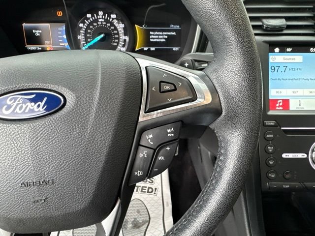 Used 2017 Ford Fusion Titanium FWD image 13