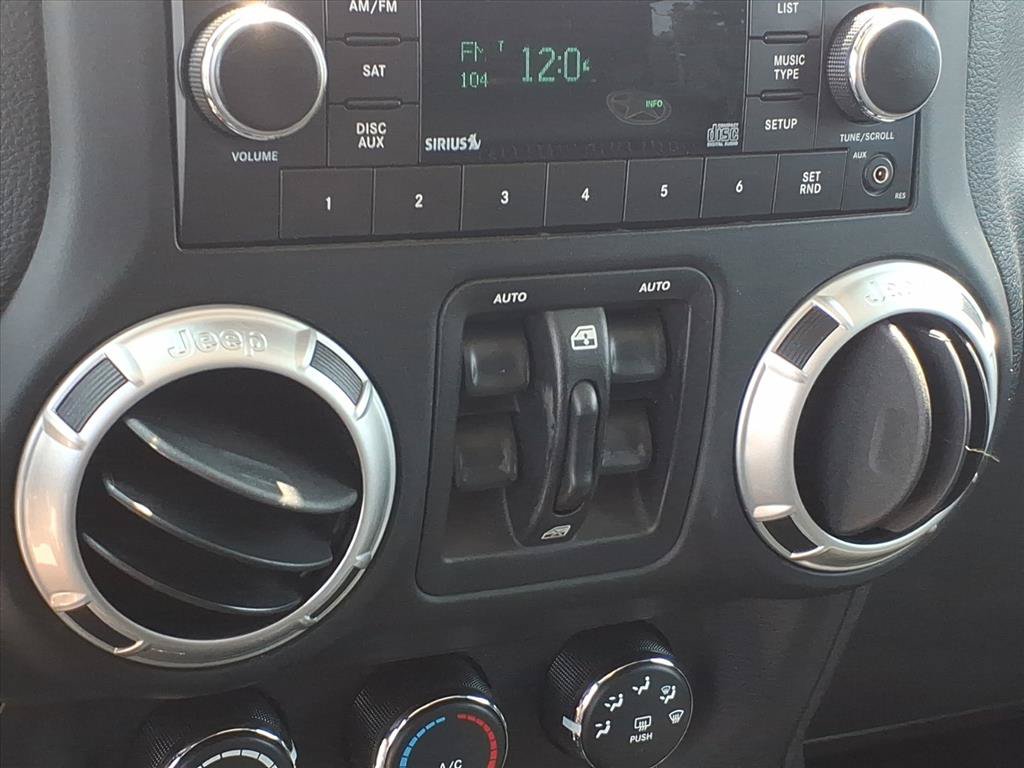 Used 2012 Jeep Wrangler Unlimited Sport AWD/4WD image 28
