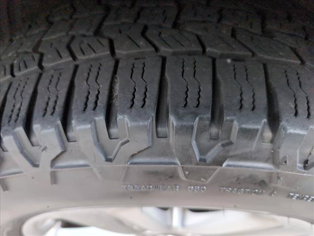 Used 2015 Toyota RAV4 XLE FWD image 29