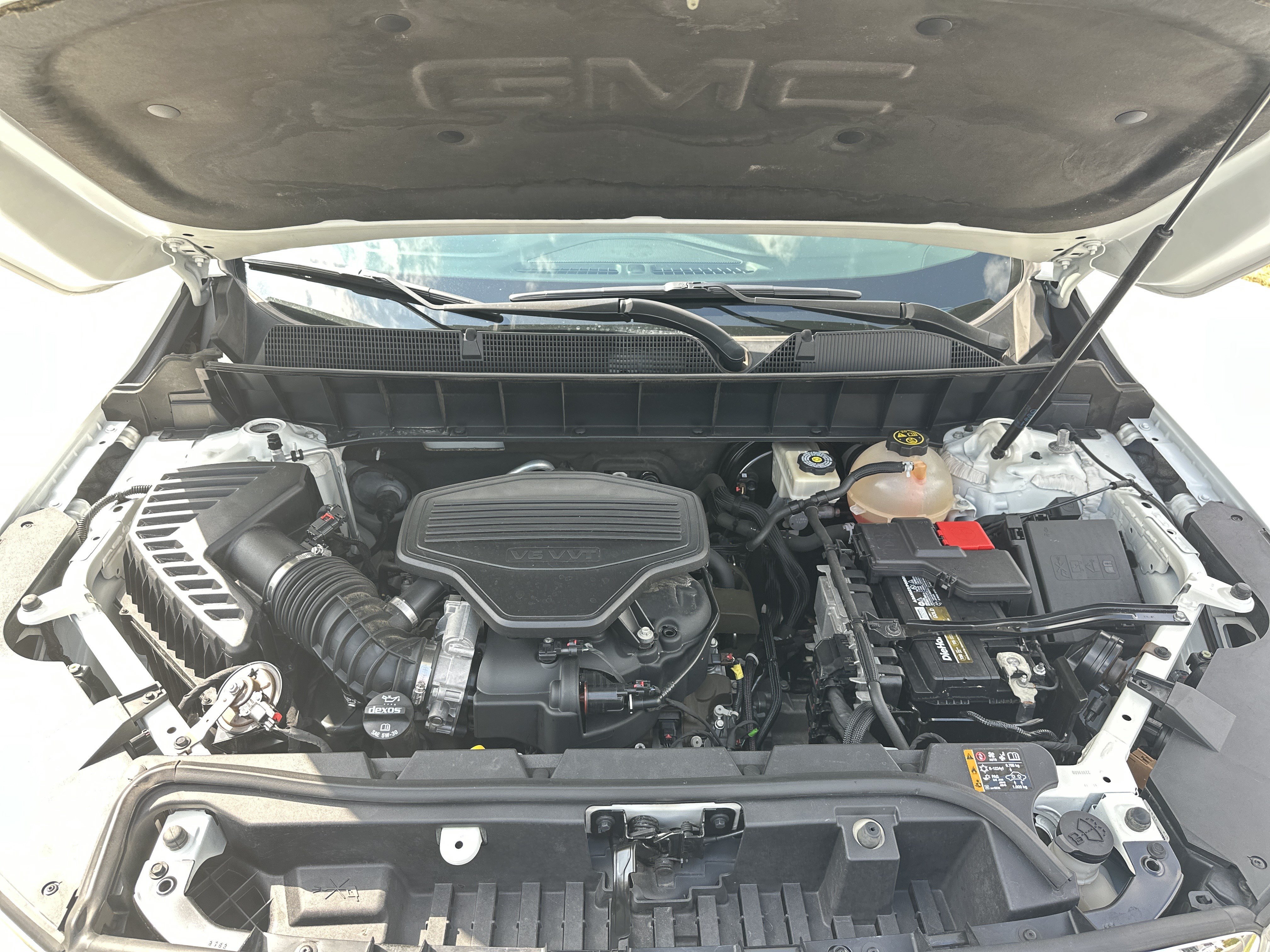 Used 2018 GMC Acadia SLT FWD image 36