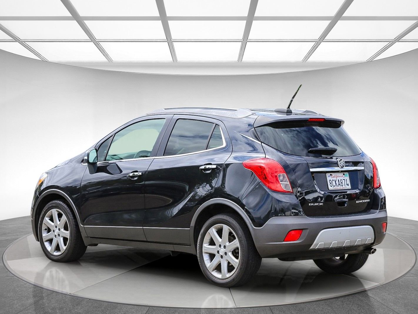 Used 2015 Buick Encore Leather FWD image 2