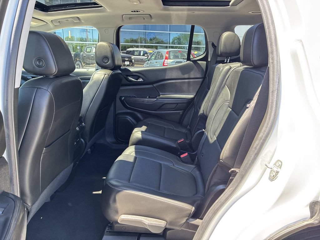 Used 2023 GMC Acadia SLT AWD/4WD image 17