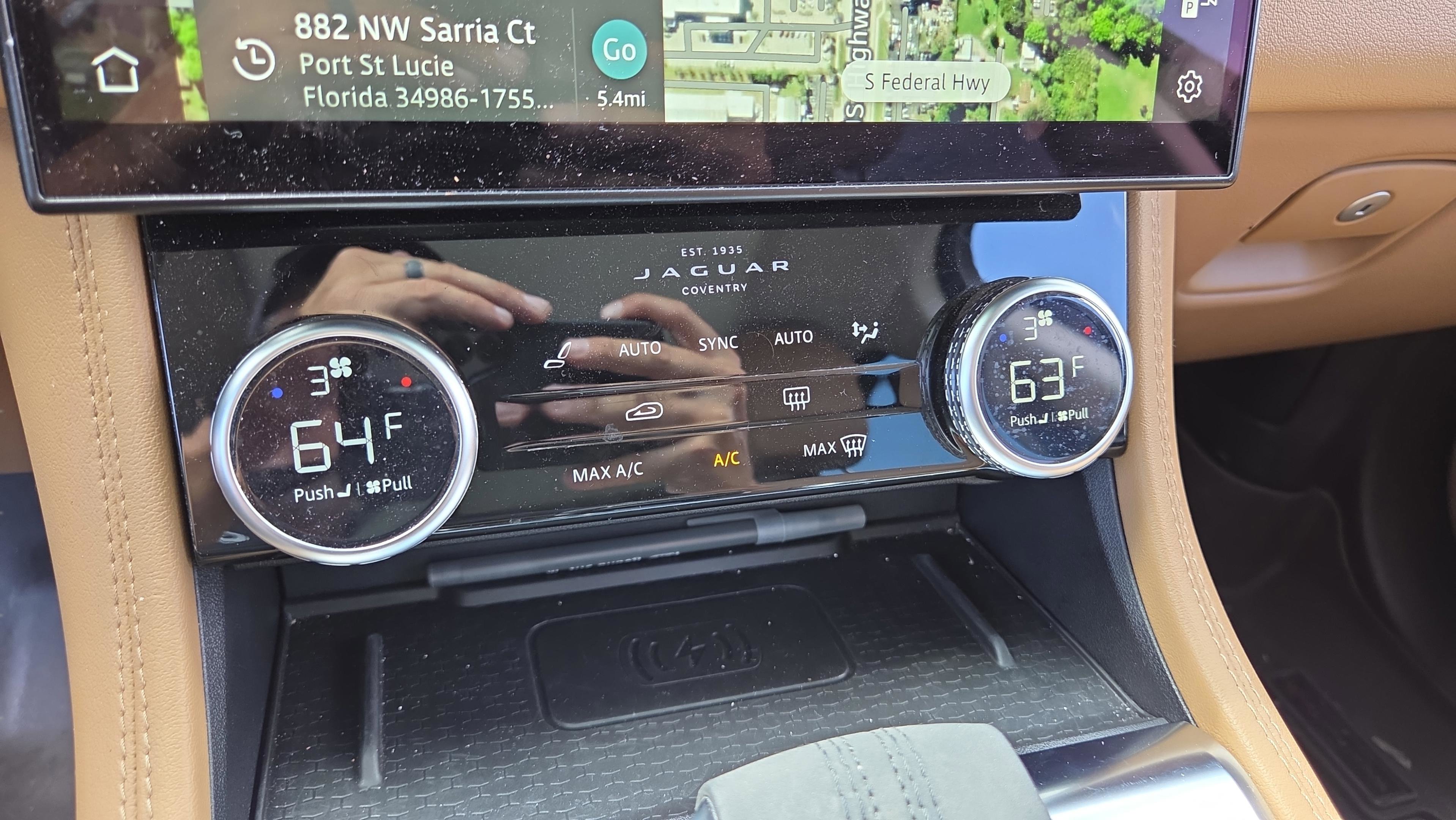 Used 2022 Jaguar F-PACE S image 35