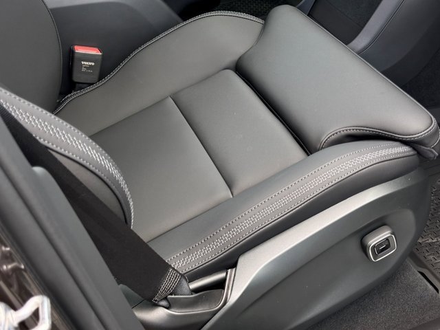 New 2025 Volvo EX90 Plus image 12