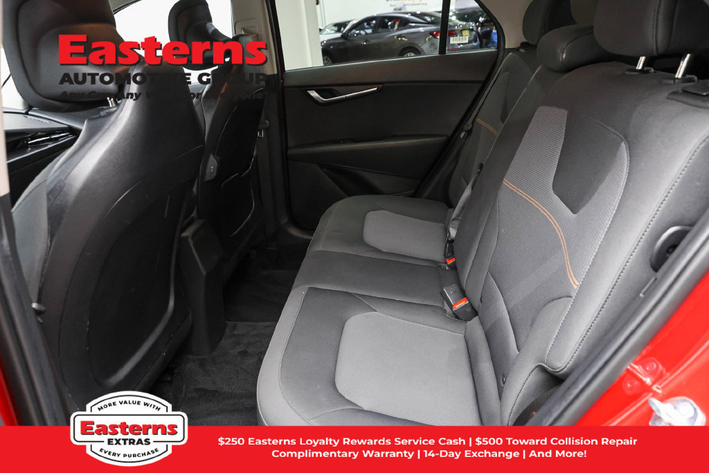 Used 2025 Kia Niro LX FWD image 21