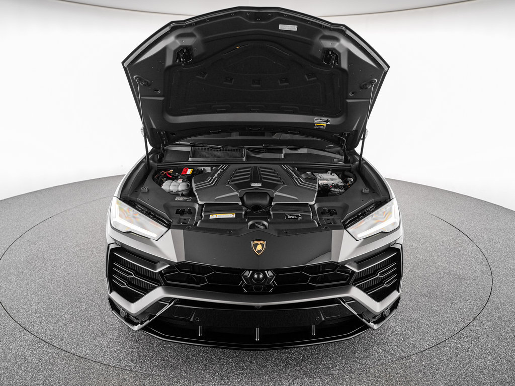 Used 2022 Lamborghini Urus AWD/4WD image 39