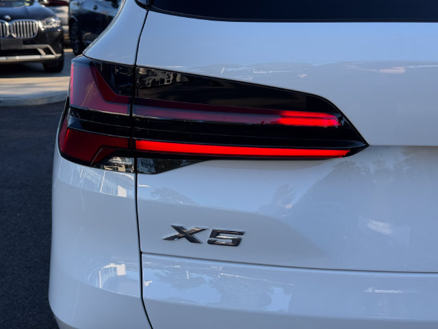 Certified 2026 BMW X5 xDrive40i AWD/4WD image 36