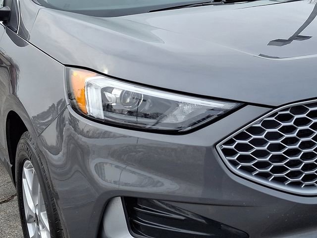 Used 2024 Ford Edge SEL image 11