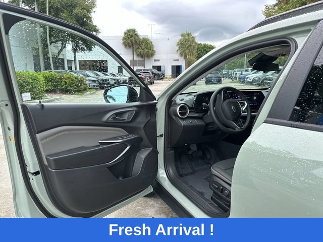 Used 2026 Chevrolet Trax LS FWD image 22