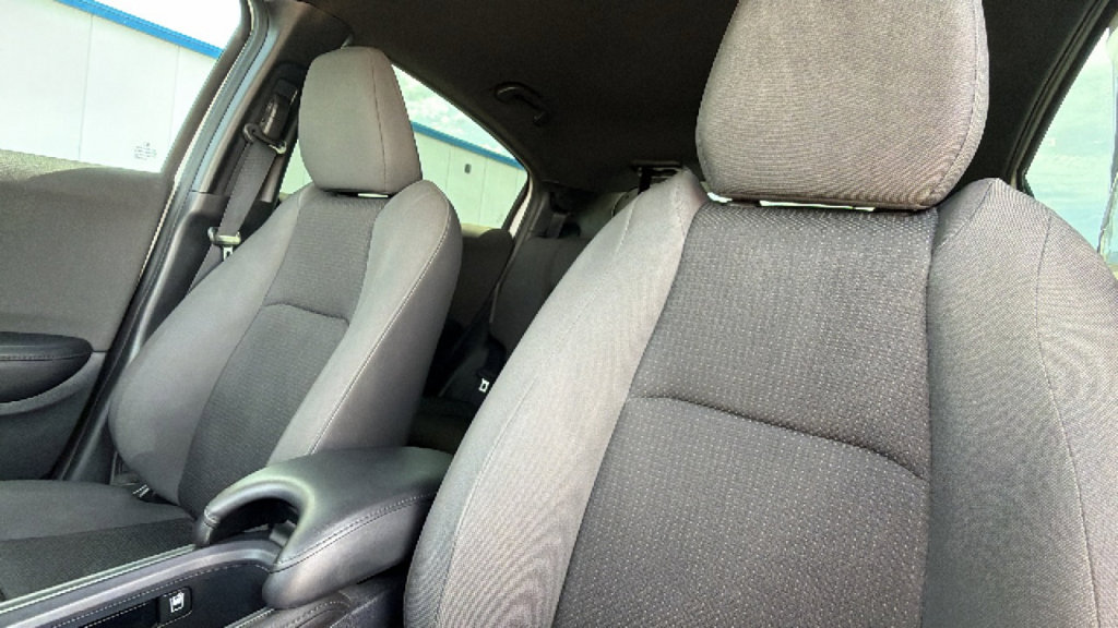 Used 2020 Honda HR-V Sport image 11