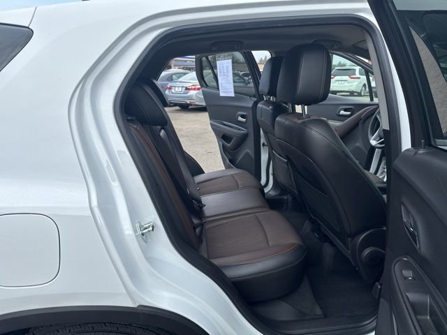 Used 2016 Chevrolet Trax LT w/ LT Convenience Package AWD/4WD image 11