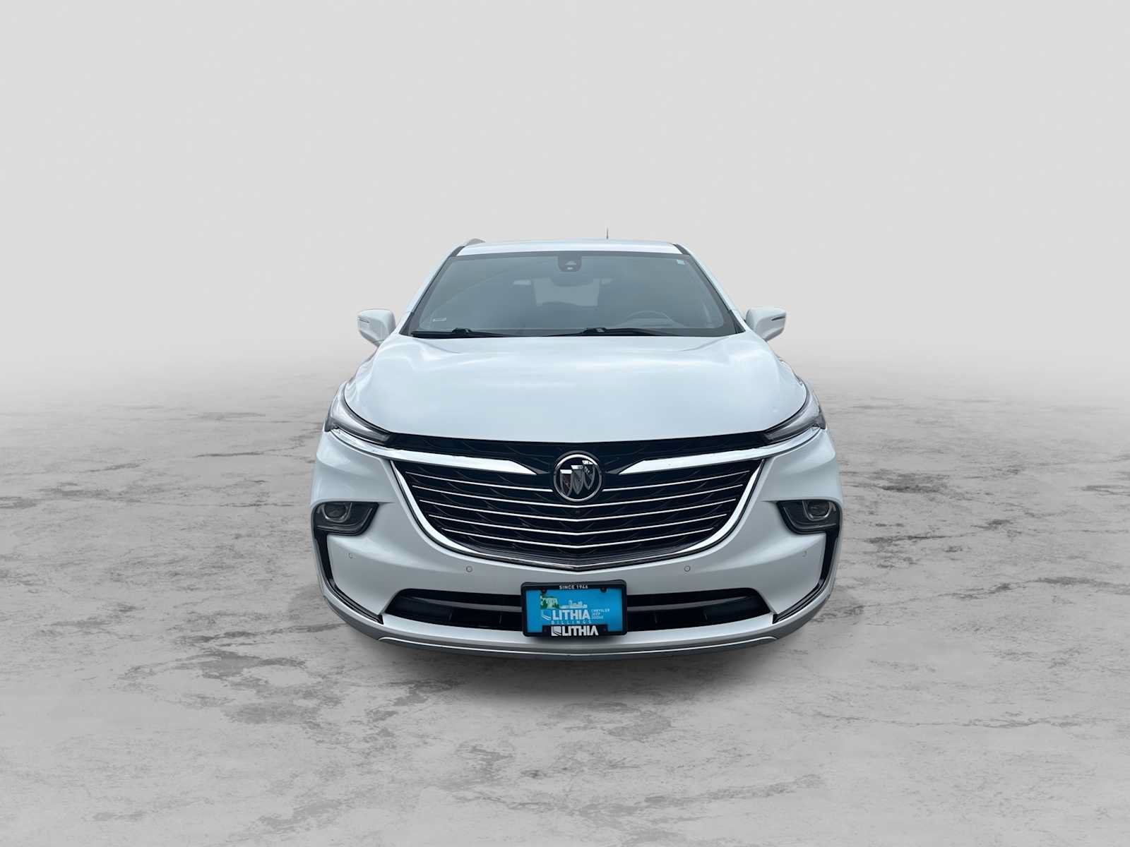 Used 2024 Buick Enclave Premium AWD/4WD image 3