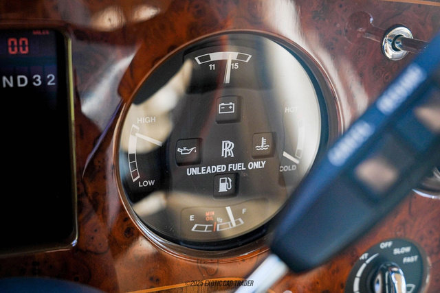 Used 1996 Rolls-Royce Silver Dawn image 23