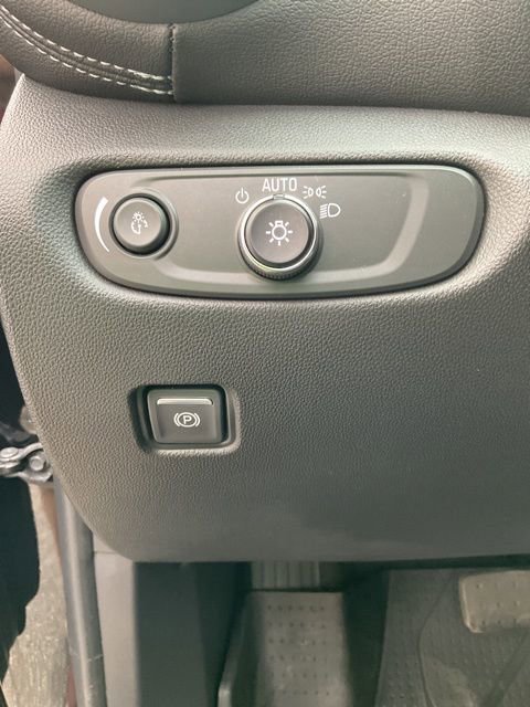 Used 2023 Chevrolet Blazer LT w/ Driver Confidence Package image 23