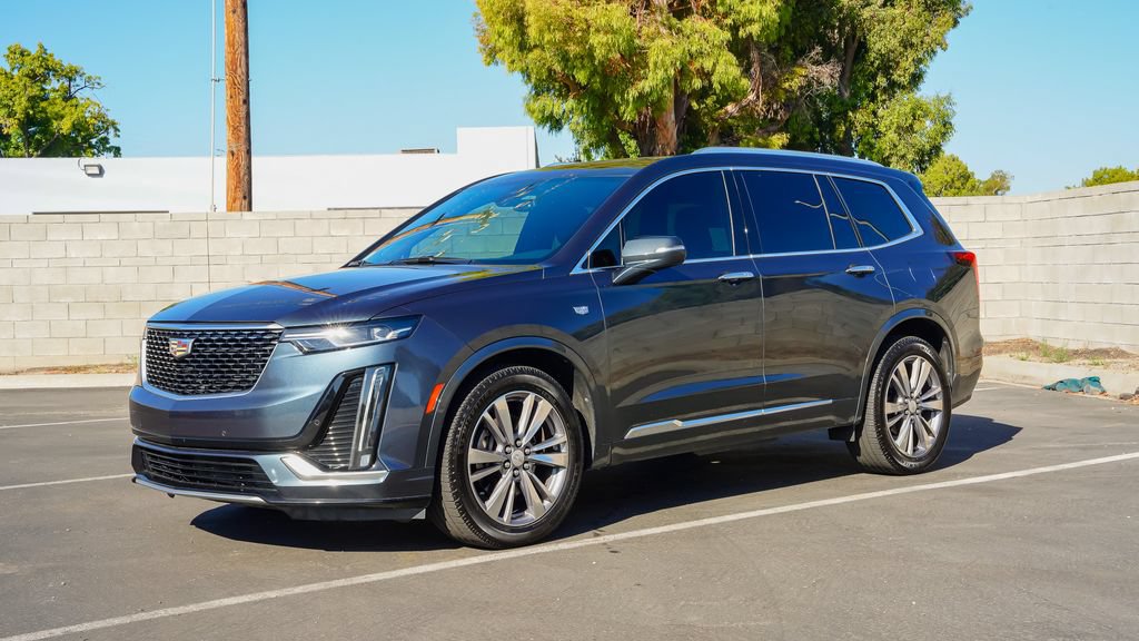 Used 2020 Cadillac XT6 Premium Luxury FWD image 3