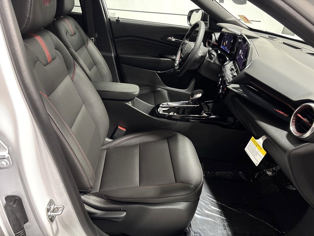 New 2026 Chevrolet Trax RS w/ Driver Confidence Package image 28