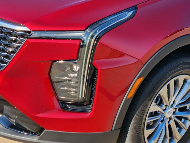 Used 2024 Cadillac XT4 Premium Luxury w/ Cold Weather Package image 9