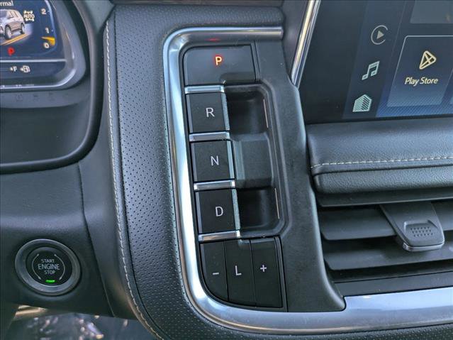 Used 2023 Chevrolet Suburban Premier image 13