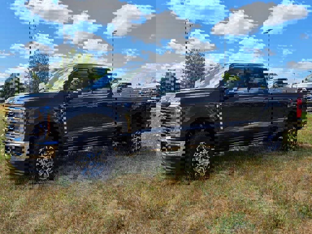 New 2025 Ford F350 Lariat w/ Lariat Ultimate Package video 1