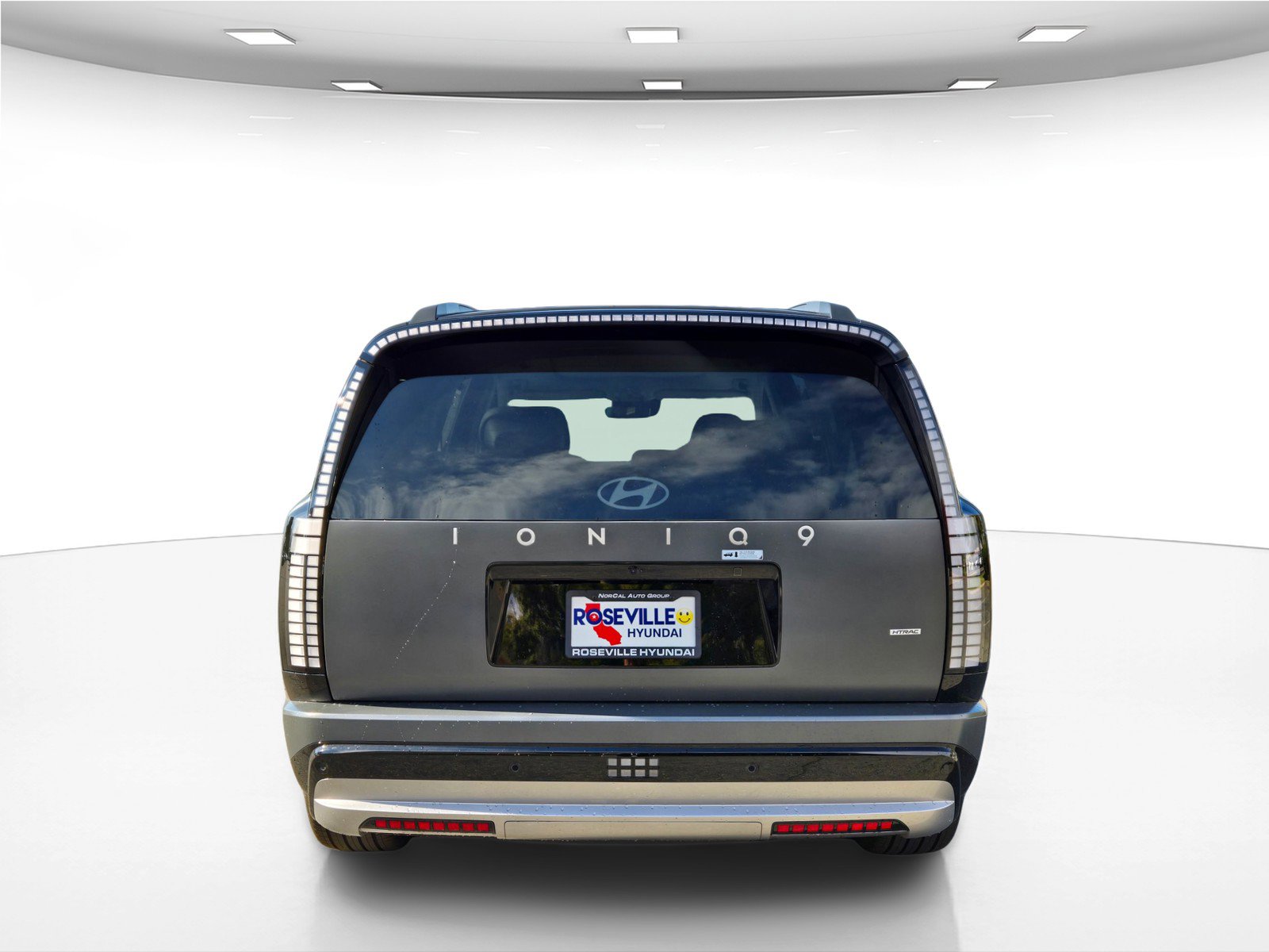 New 2026 Hyundai Ioniq 9 Limited w/ Tow & Go Package image 7