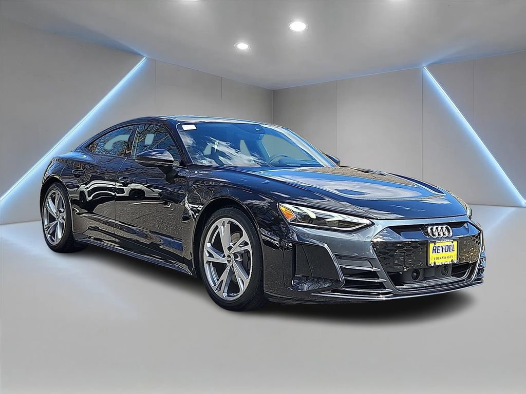 Used 2023 Audi e-tron GT Premium Plus image 3