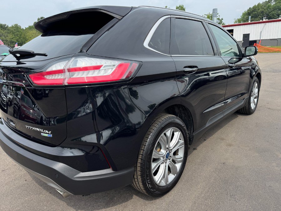 Used 2019 Ford Edge Titanium AWD/4WD image 12