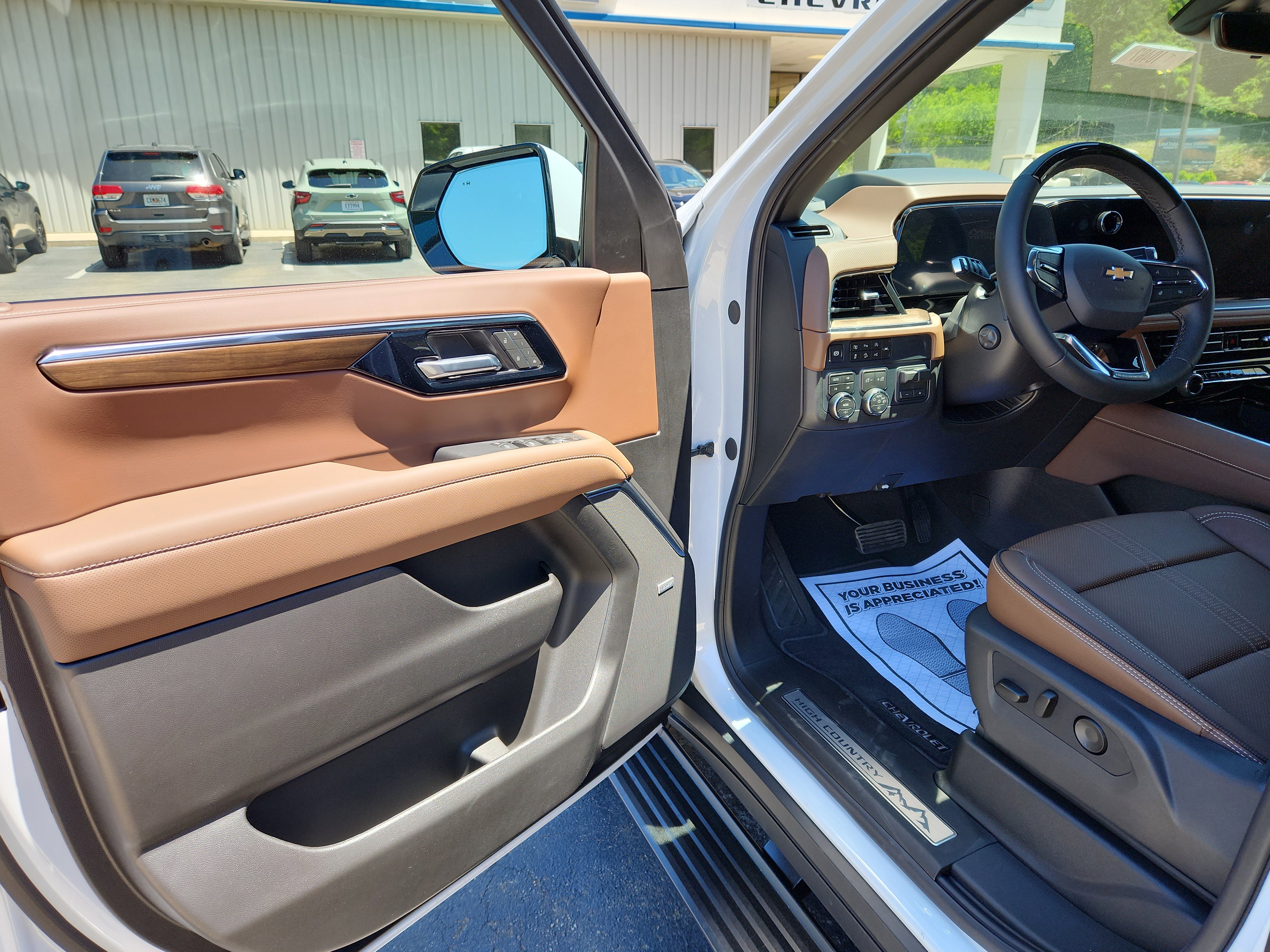 New 2026 Chevrolet Tahoe High Country AWD/4WD image 7